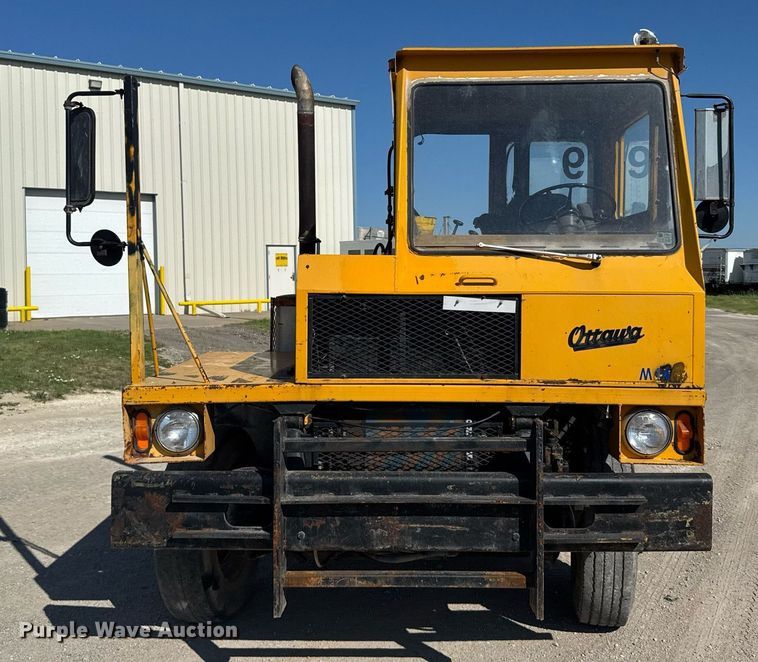 image for item ER2093 1982 Ottawa Commando 30 yard truck