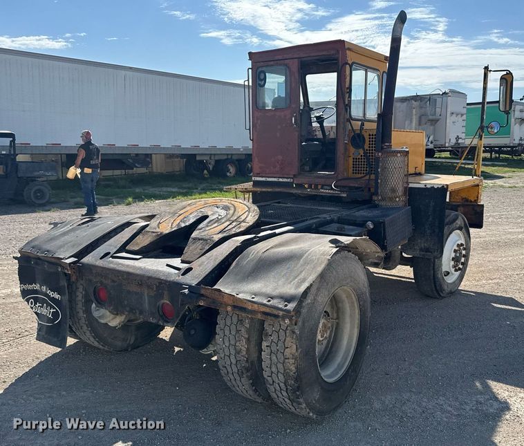 image for item ER2093 1982 Ottawa Commando 30 yard truck