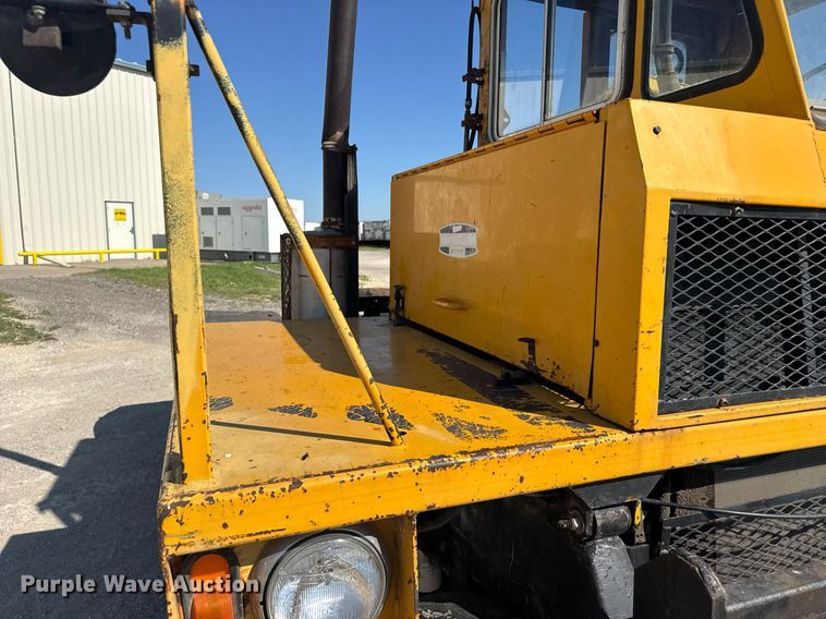 image for item ER2093 1982 Ottawa Commando 30 yard truck