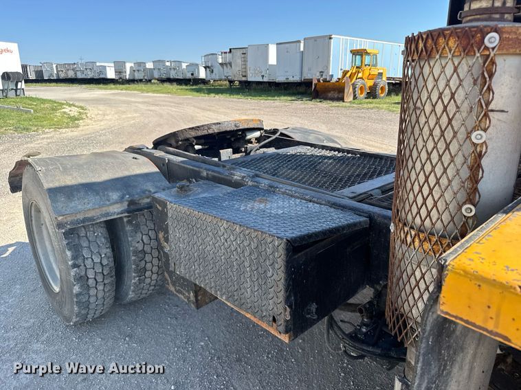 image for item ER2093 1982 Ottawa Commando 30 yard truck