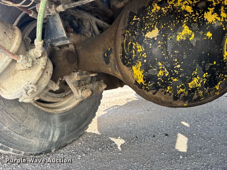 image for item ER2093 1982 Ottawa Commando 30 yard truck