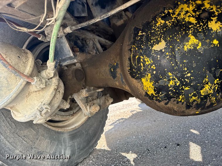 image for item ER2093 1982 Ottawa Commando 30 yard truck