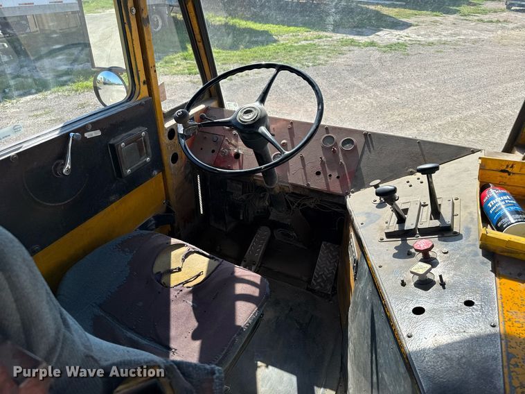 image for item ER2093 1982 Ottawa Commando 30 yard truck