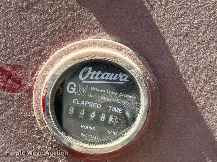 image for item ER2093 1982 Ottawa Commando 30 yard truck