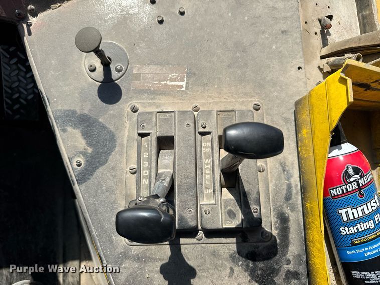 image for item ER2093 1982 Ottawa Commando 30 yard truck