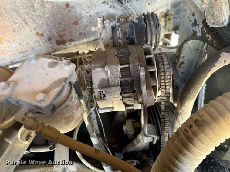 image for item ER2093 1982 Ottawa Commando 30 yard truck