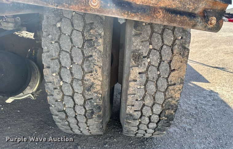 image for item ER2093 1982 Ottawa Commando 30 yard truck