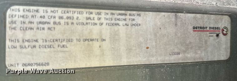 image for item ER2135 2004 Freightliner Columbia semi truck