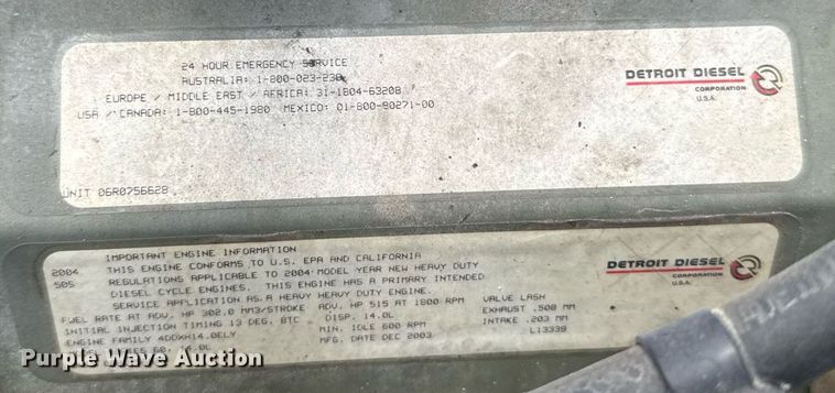 image for item ER2135 2004 Freightliner Columbia semi truck