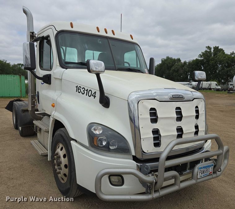 CAMIóN 2017 FREIGHTLINER