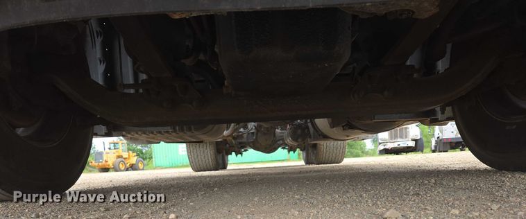 image for item ER5260 2017 Freightliner Cascadia 125 semi truck