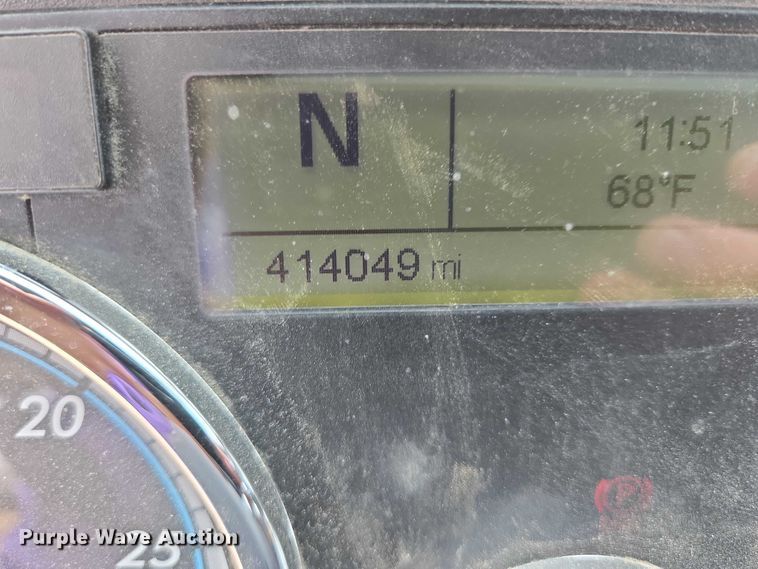 image for item ER5260 2017 Freightliner Cascadia 125 semi truck