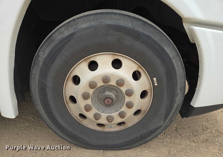 image for item ER5260 2017 Freightliner Cascadia 125 semi truck