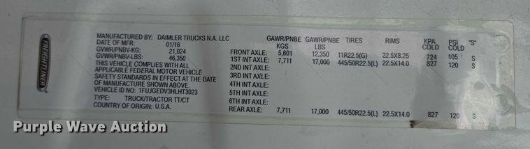 image for item ER5260 2017 Freightliner Cascadia 125 semi truck