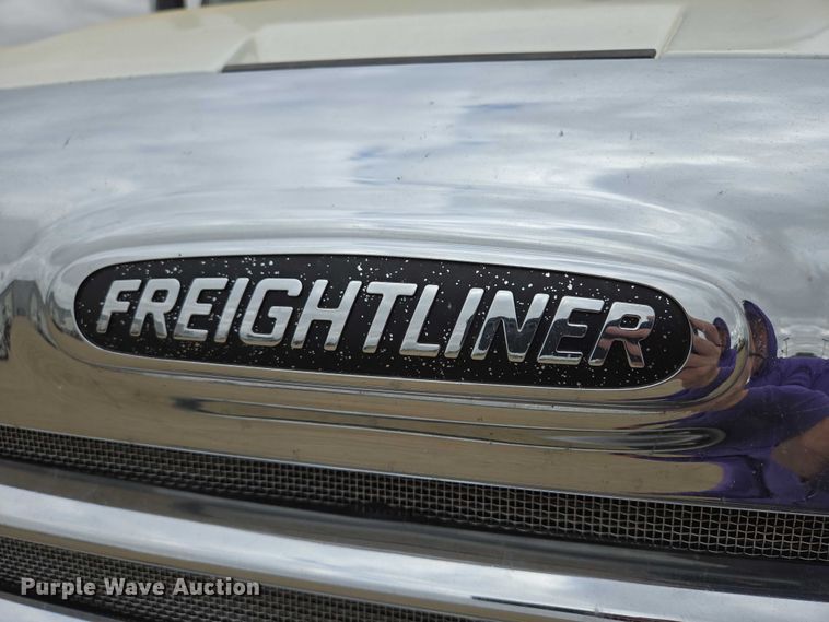 image for item ER5261 2015 Freightliner Cascadia 125 semi truck