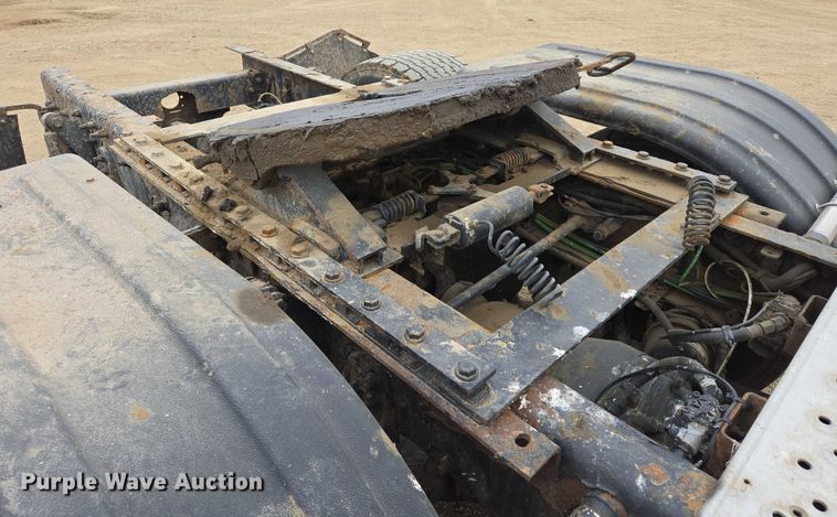 image for item ER5261 2015 Freightliner Cascadia 125 semi truck