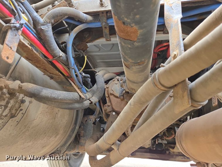 image for item ER5261 2015 Freightliner Cascadia 125 semi truck