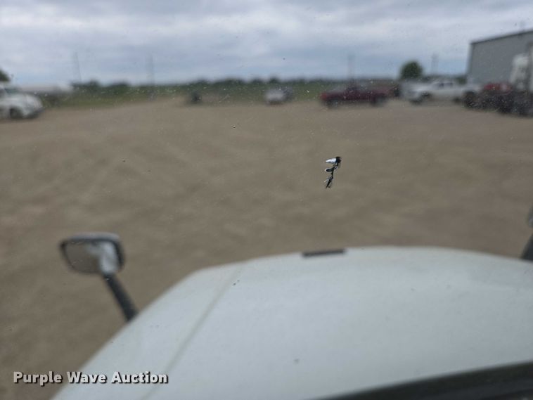 image for item ER5261 2015 Freightliner Cascadia 125 semi truck