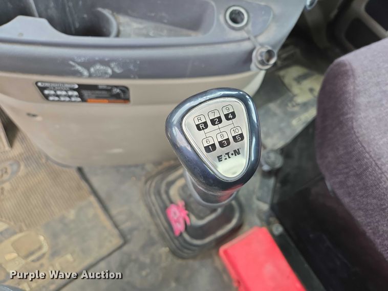 image for item ER5261 2015 Freightliner Cascadia 125 semi truck