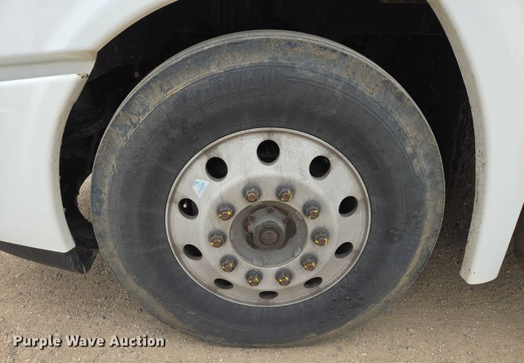 image for item ER5261 2015 Freightliner Cascadia 125 semi truck