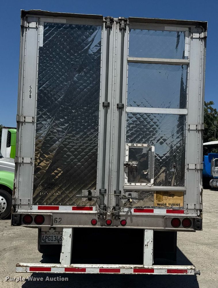 image for item FB9403 2000 Trailmobile refrigerated van trailer