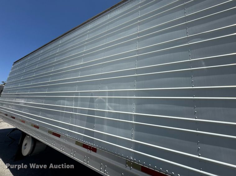 image for item FB9403 2000 Trailmobile refrigerated van trailer