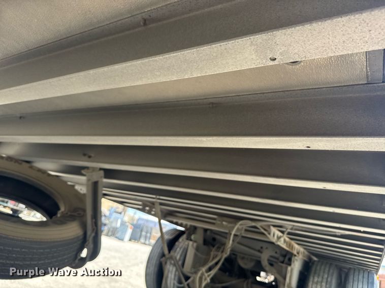 image for item FB9403 2000 Trailmobile refrigerated van trailer