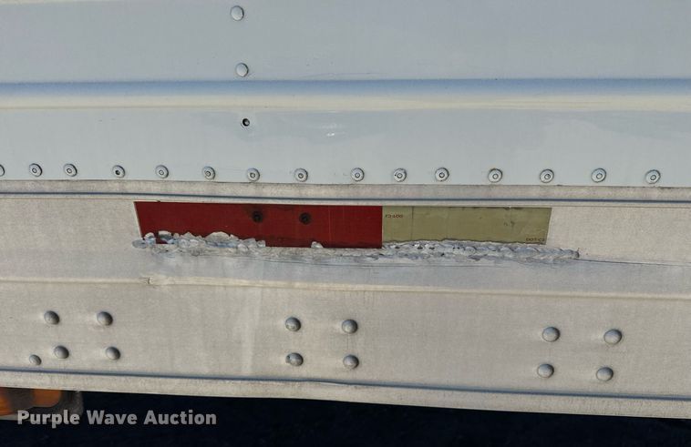 image for item FB9403 2000 Trailmobile refrigerated van trailer