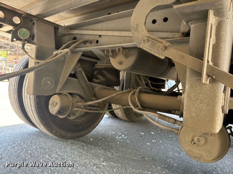 image for item FB9403 2000 Trailmobile refrigerated van trailer