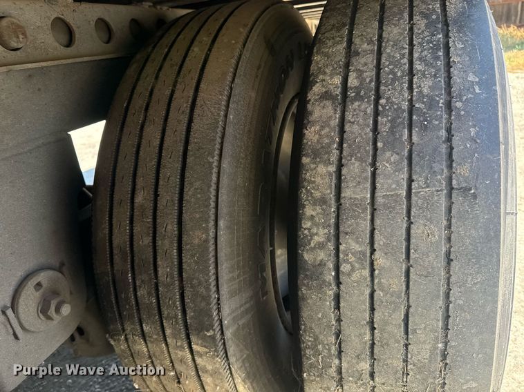 image for item FB9403 2000 Trailmobile refrigerated van trailer