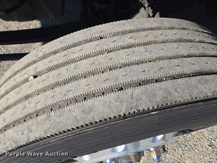 image for item FB9408 2016 Kenworth T880 semi truck