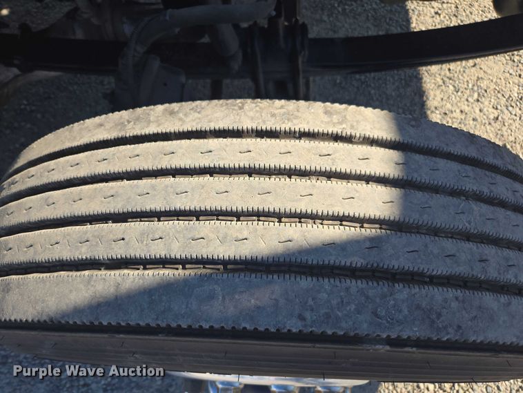 image for item FB9408 2016 Kenworth T880 semi truck