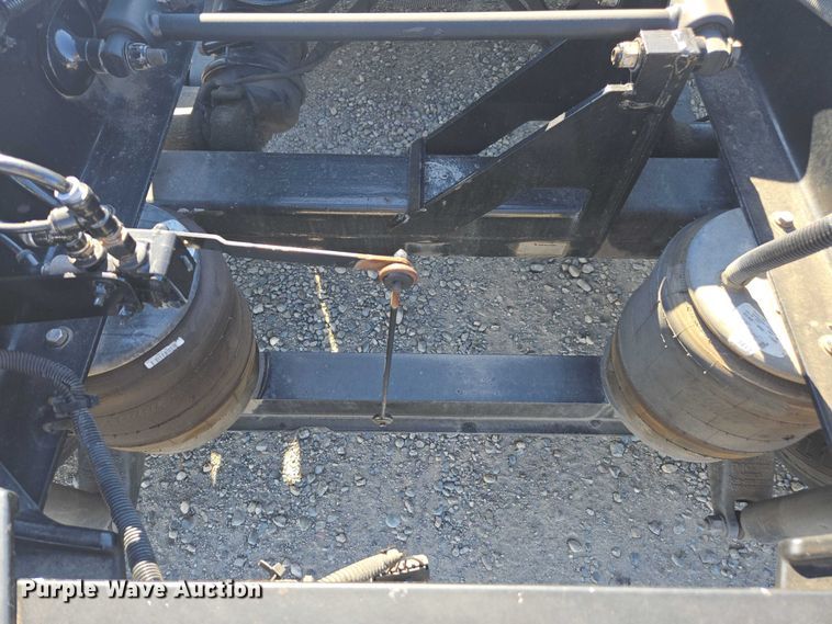 image for item FB9409 2016 Kenworth T880 semi truck