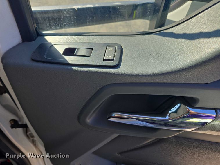 image for item FB9409 2016 Kenworth T880 semi truck