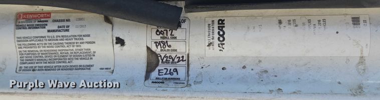 image for item FB9409 2016 Kenworth T880 semi truck