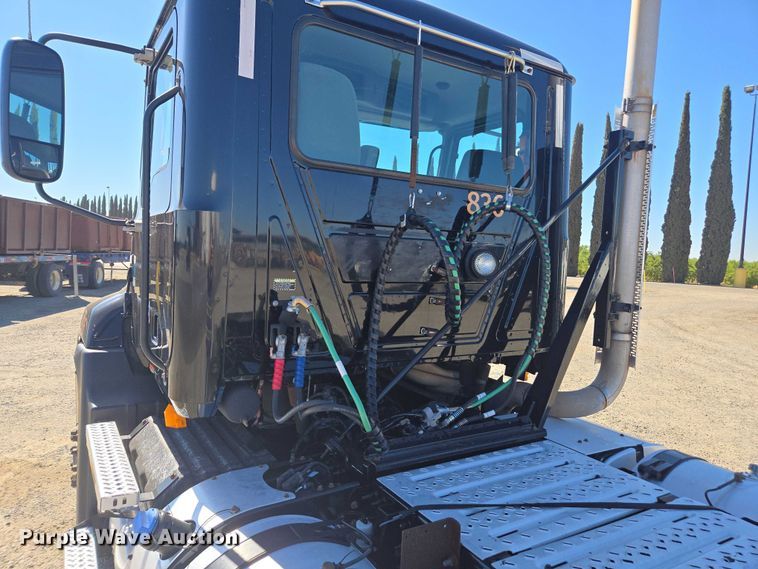 image for item FB9410 2017 Mack CXU613 semi truck