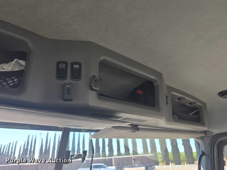 image for item FB9410 2017 Mack CXU613 semi truck