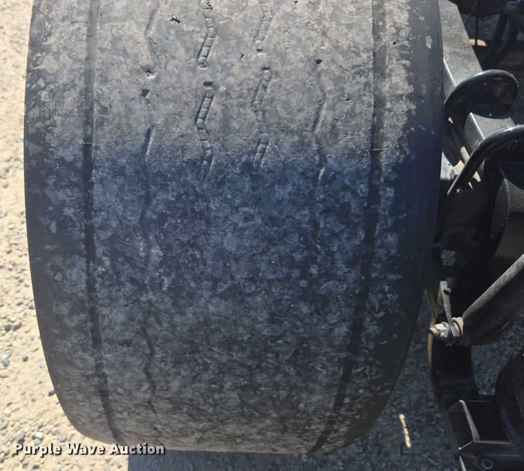 image for item FB9410 2017 Mack CXU613 semi truck