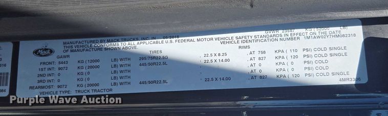 image for item FB9410 2017 Mack CXU613 semi truck