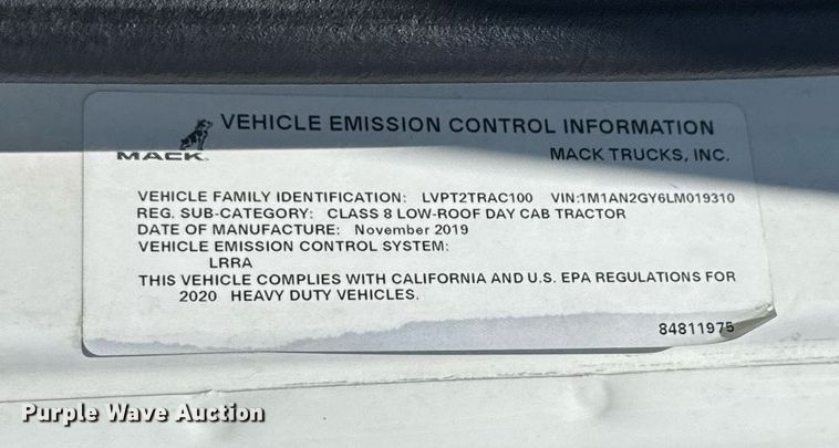 image for item FB9412 2014 Mack CHU613 semi truck