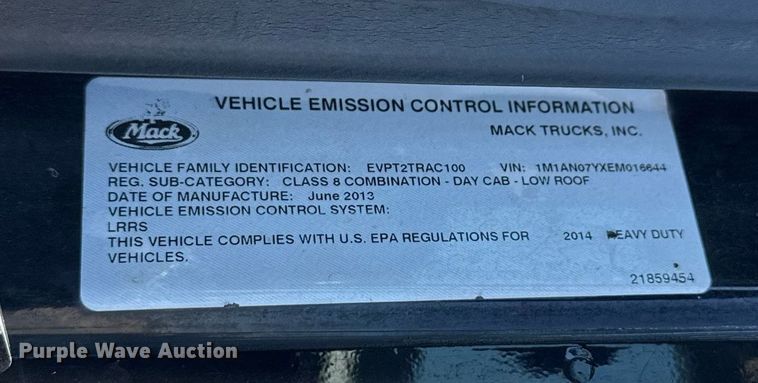 image for item FB9412 2014 Mack CHU613 semi truck