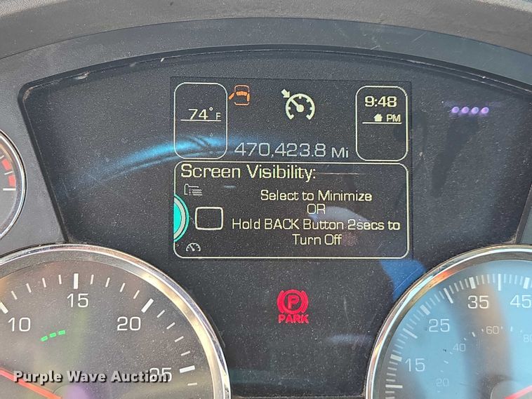 image for item FB9413 2016 Kenworth T880 semi truck