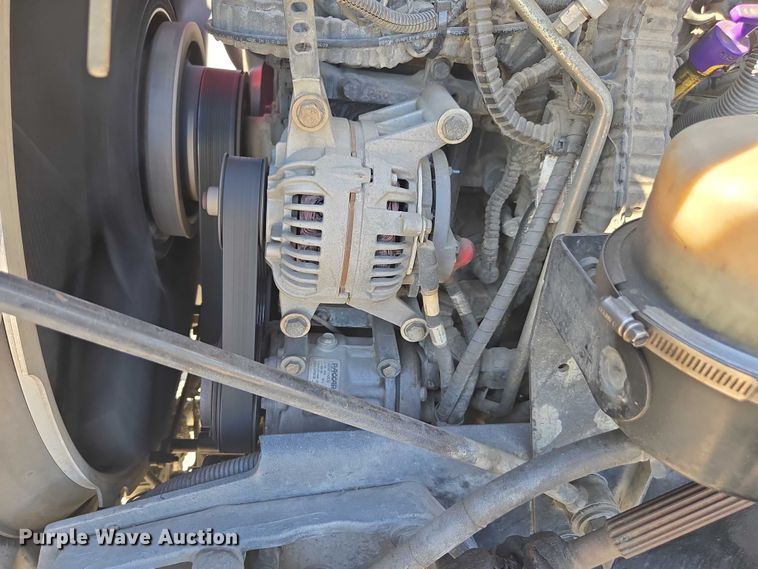 image for item FB9413 2016 Kenworth T880 semi truck