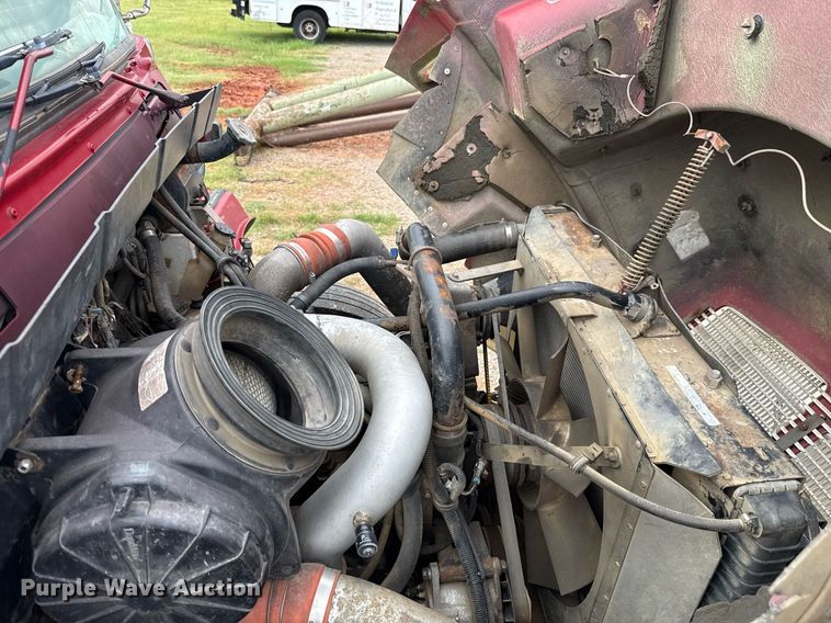 image for item HI9264 2002 Kenworth T300 truck cab and chassis