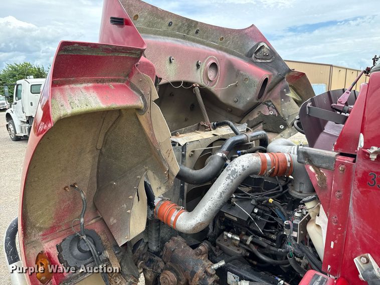 image for item HI9264 2002 Kenworth T300 truck cab and chassis