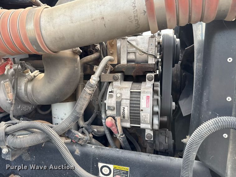 image for item HI9265 2009 Kenworth T370 semi truck