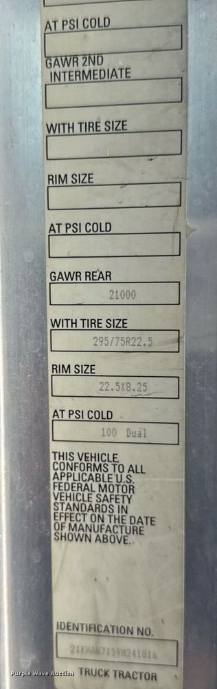 image for item HI9265 2009 Kenworth T370 semi truck