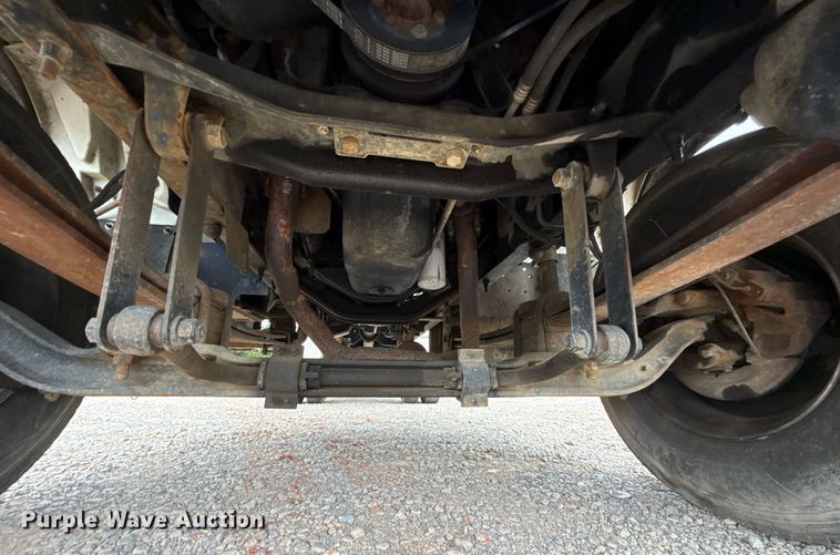 image for item HI9276 1998 Chevrolet C7500 truck cab and chassis