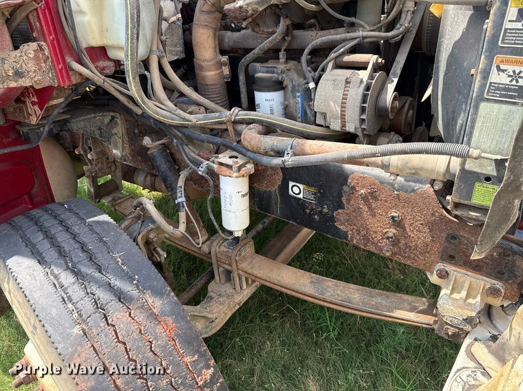 image for item HI9278 2007 Peterbilt 335 truck cab and chassis