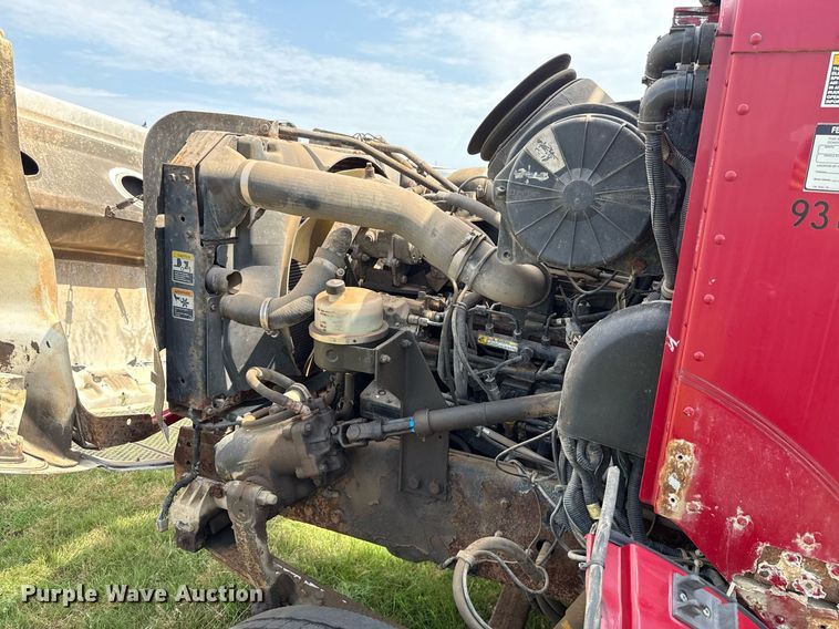 image for item HI9278 2007 Peterbilt 335 truck cab and chassis